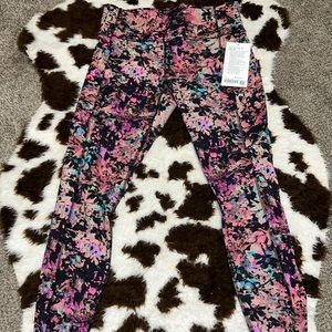 NWT Lululemon Fast and Free Tight ‘25